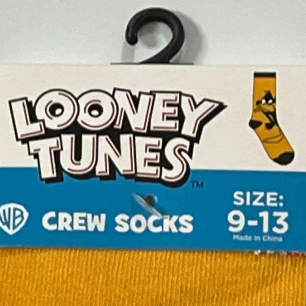 4/$25 Warner Bros. Daffy Duck Crew Socks New Looney Tunes Novelty Socks Unisex